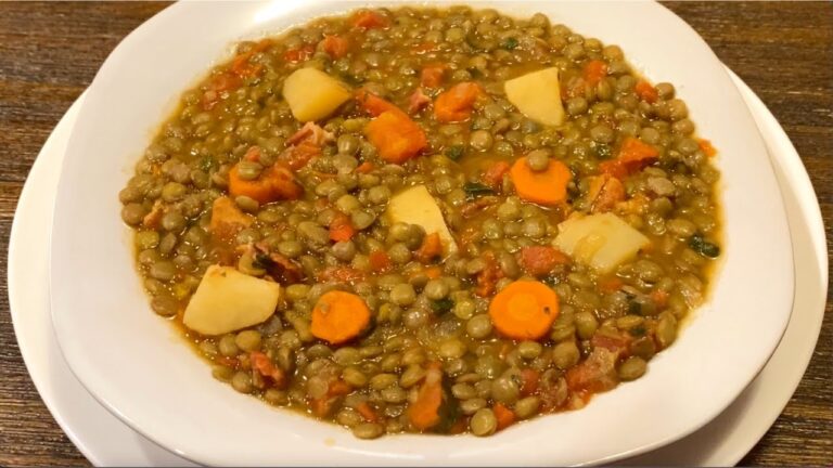 Platos Tradicionales de Lentejas con Papas: Sabores Aut&eacute;nticos